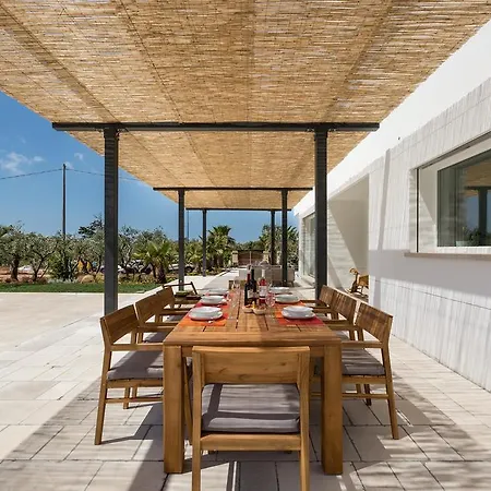 Ichiani Villa *